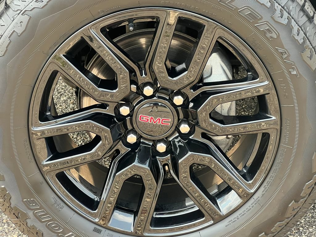 Used 2024 GMC Sierra 1500 Elevation w/ X31 Off-Road Package AWD/4WD image 6