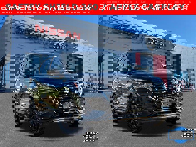 Certified 2023 Nissan Kicks SR