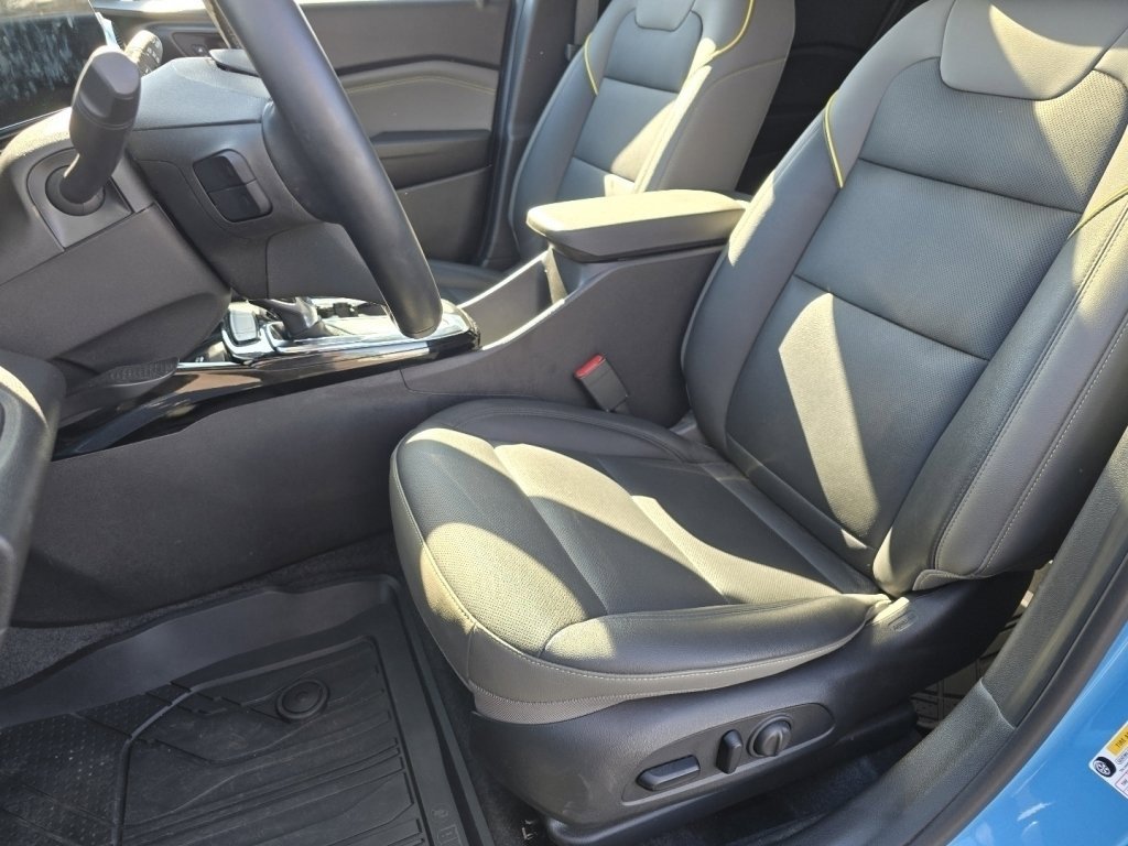 Used 2025 Chevrolet Trax ACTIV w/ Sunroof Package image 20