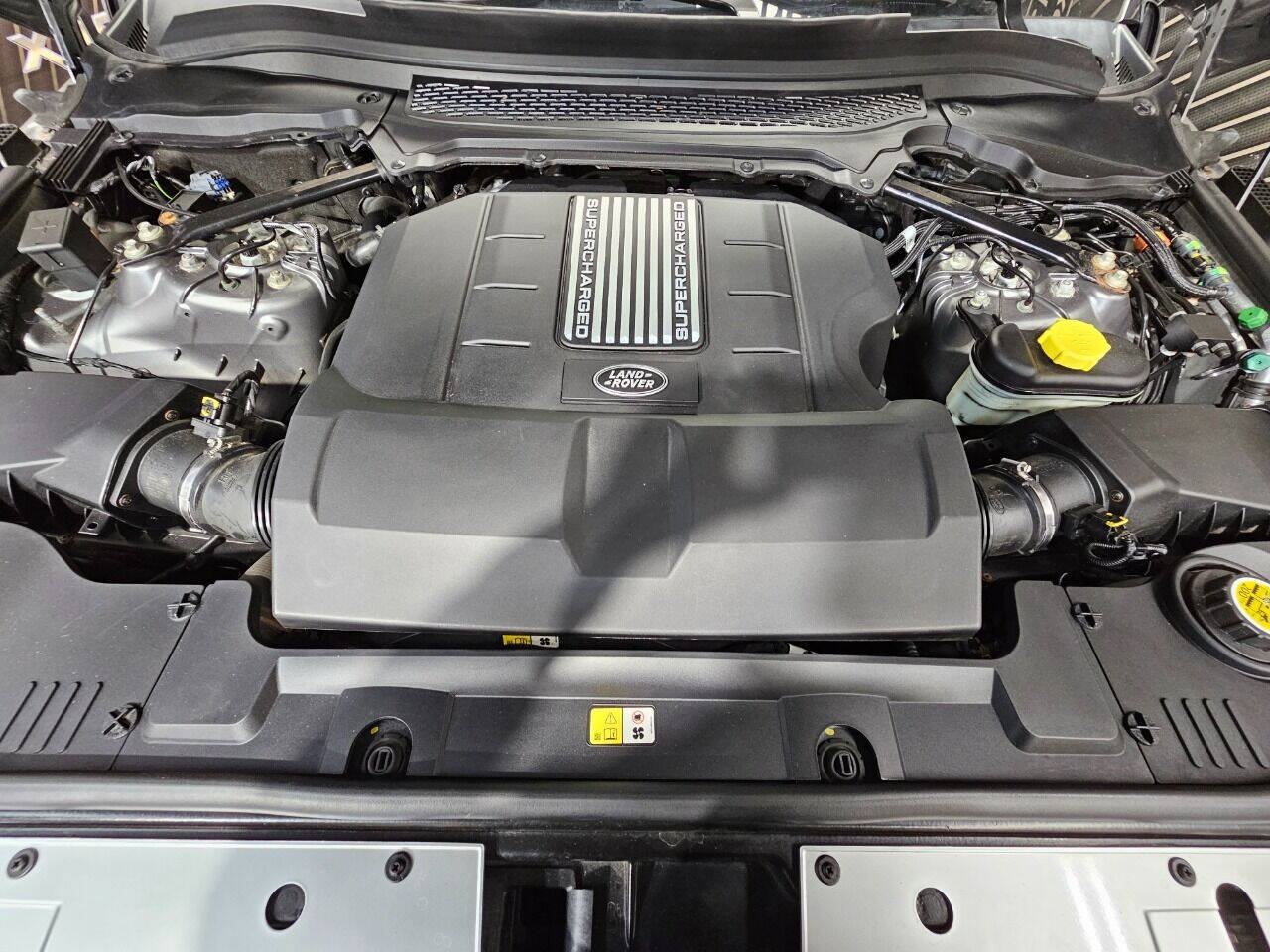 Used 2015 Land Rover Range Rover Supercharged AWD/4WD image 36