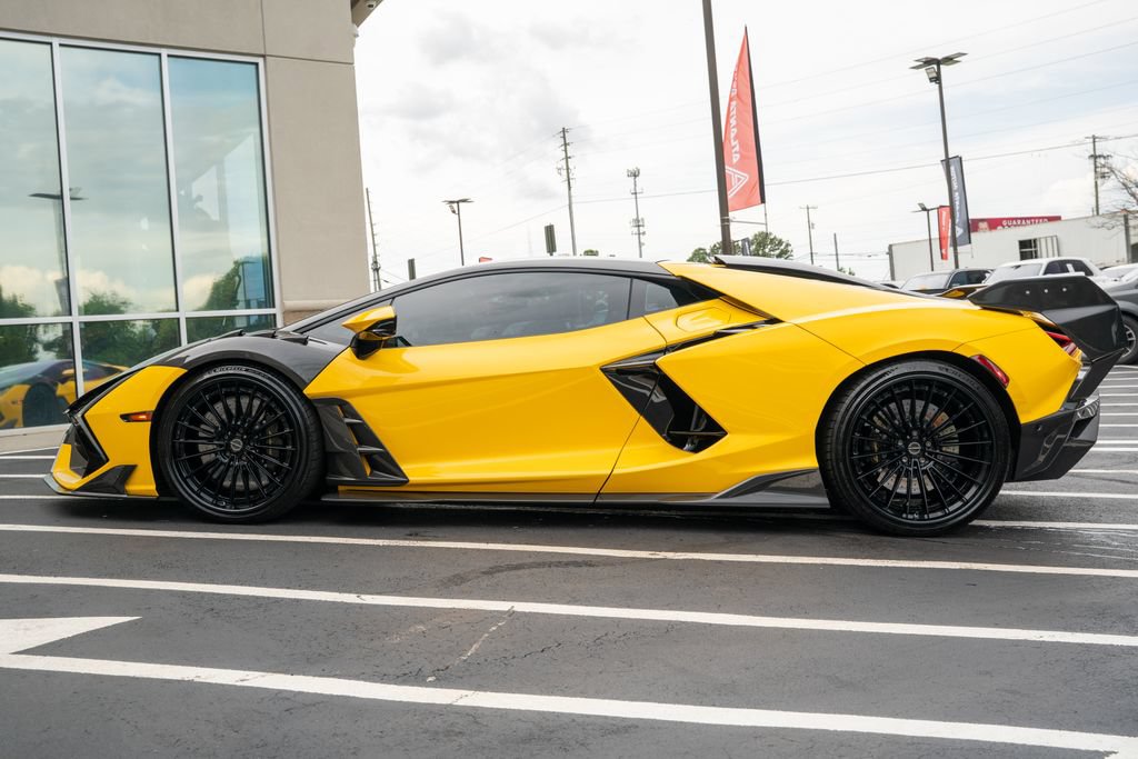 Used 2024 Lamborghini Revuelto AWD/4WD image 24