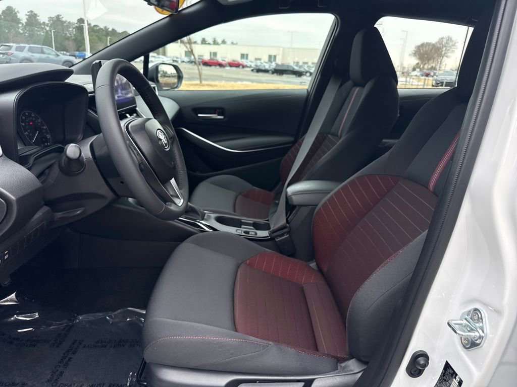 Used 2025 Toyota Corolla SE image 13