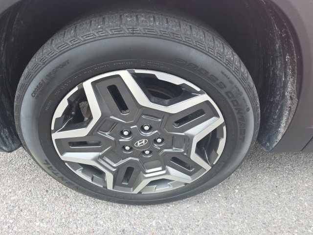 Used 2023 Hyundai Santa Fe Limited w/ Cargo Package image 10