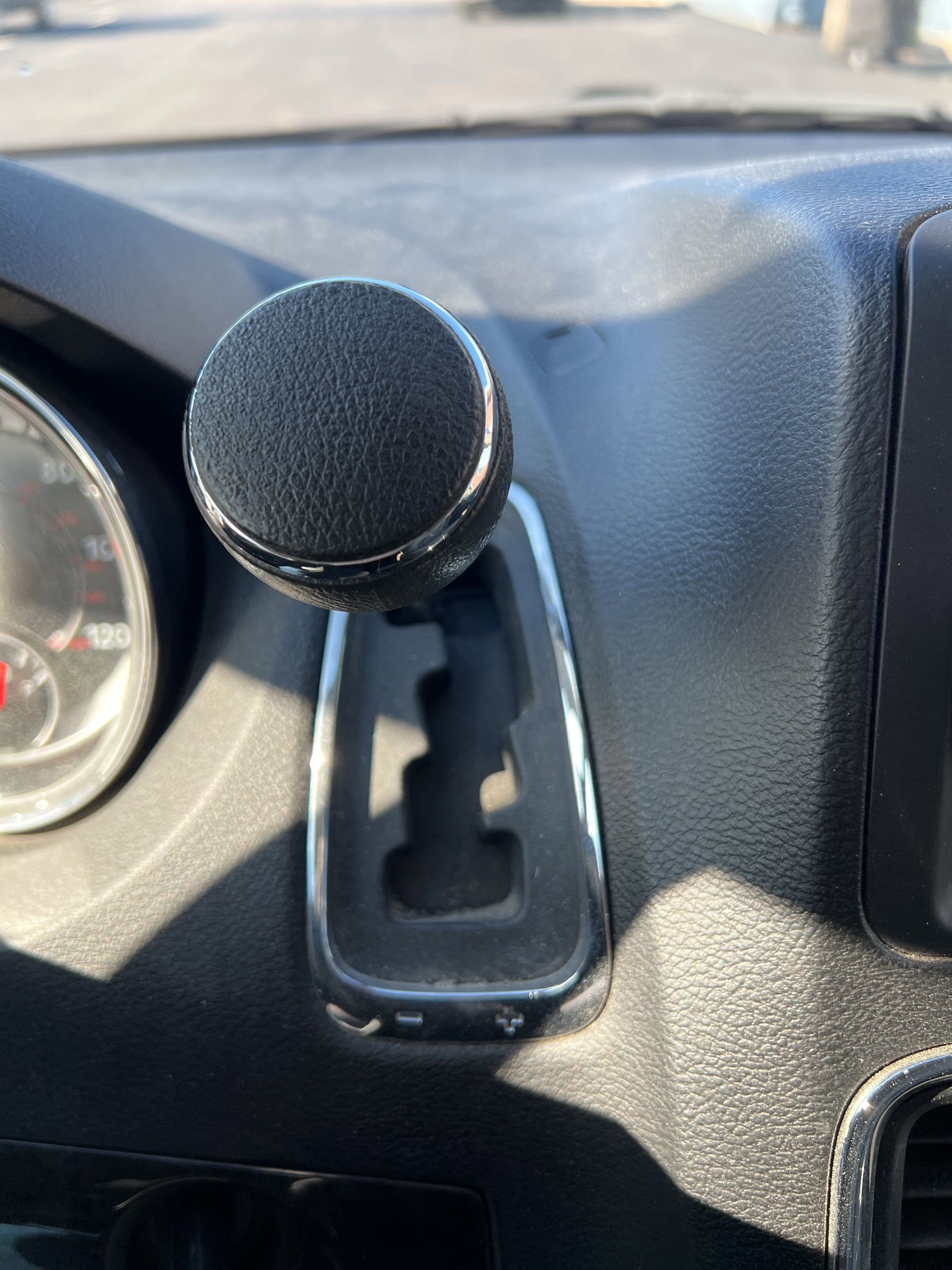 Used 2012 Dodge Grand Caravan SE FWD image 14