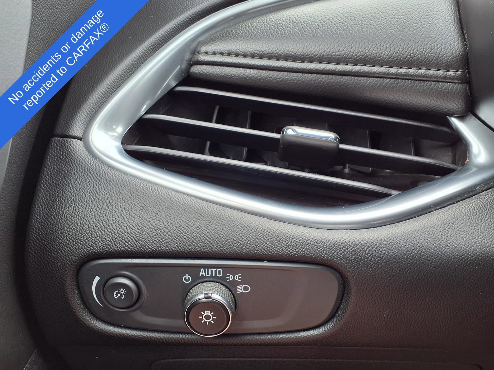 Used 2016 Chevrolet Malibu LT w/ Leather Package FWD image 31