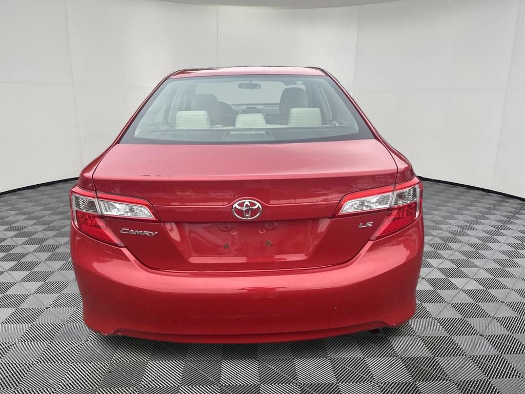 Used 2012 Toyota Camry LE FWD image 8
