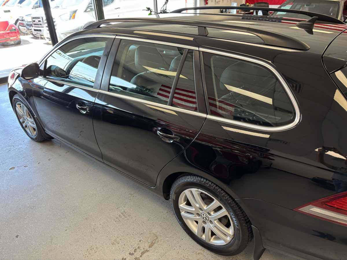 Used 2014 Volkswagen Jetta TDI image 11