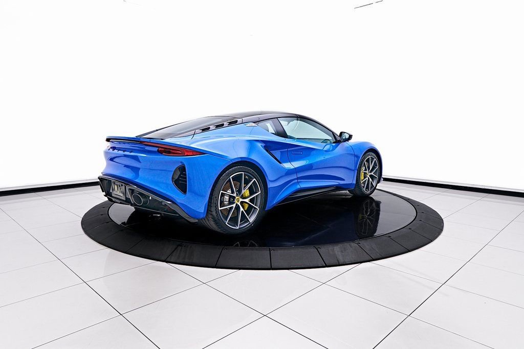 Used 2025 Lotus Emira RWD image 13