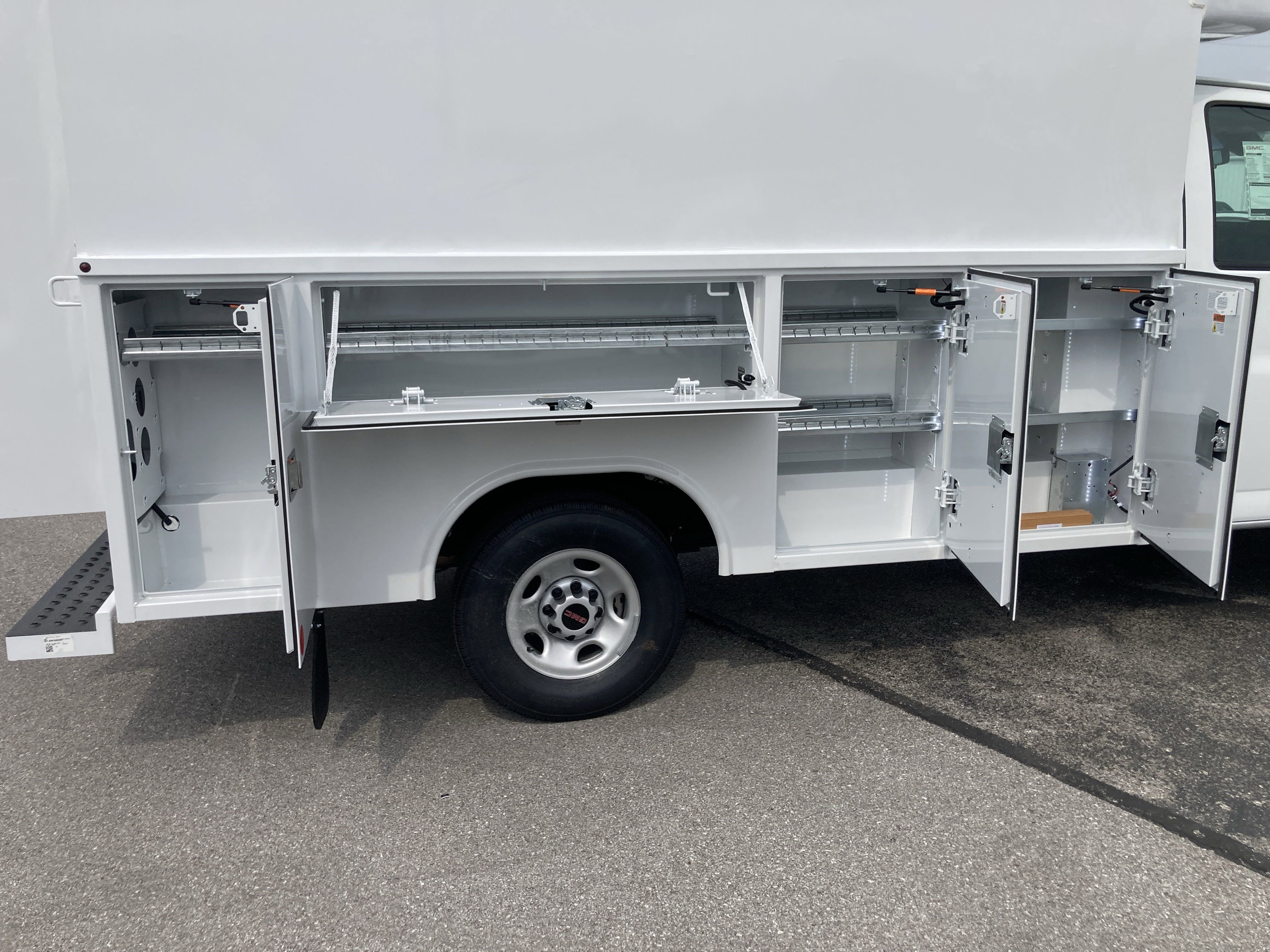 New 2025 GMC Savana 3500 w/ Power Convenience Package image 8