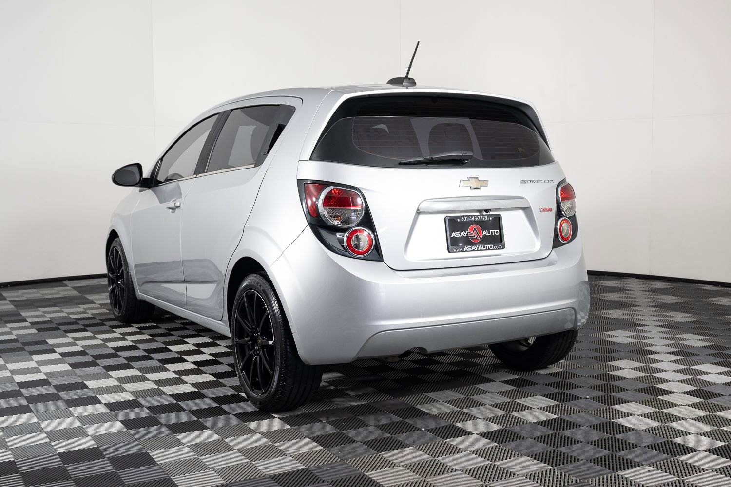 Used 2015 Chevrolet Sonic LTZ image 5