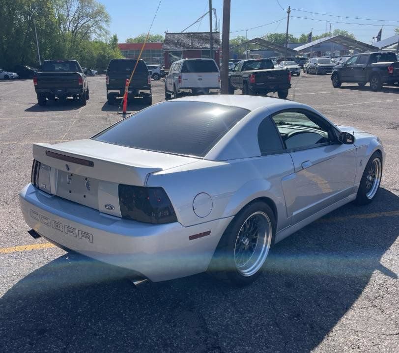 Used 2004 Ford Mustang Cobra RWD image 4