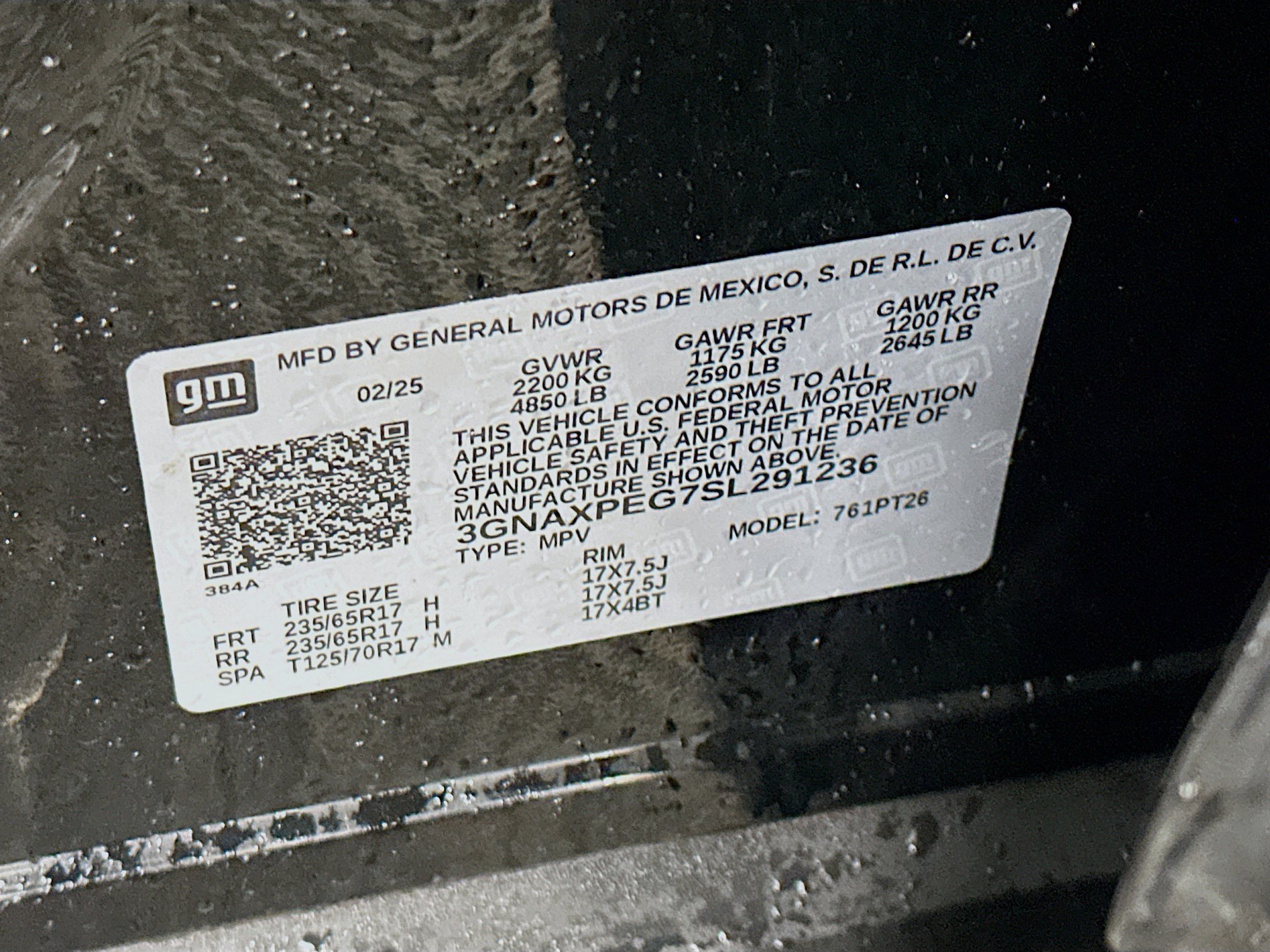 Used 2025 Chevrolet Equinox LT AWD/4WD image 12