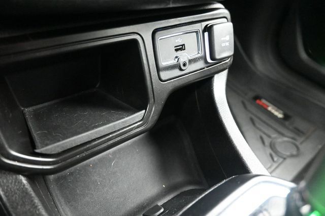 Used 2018 Jeep Renegade Altitude FWD image 29