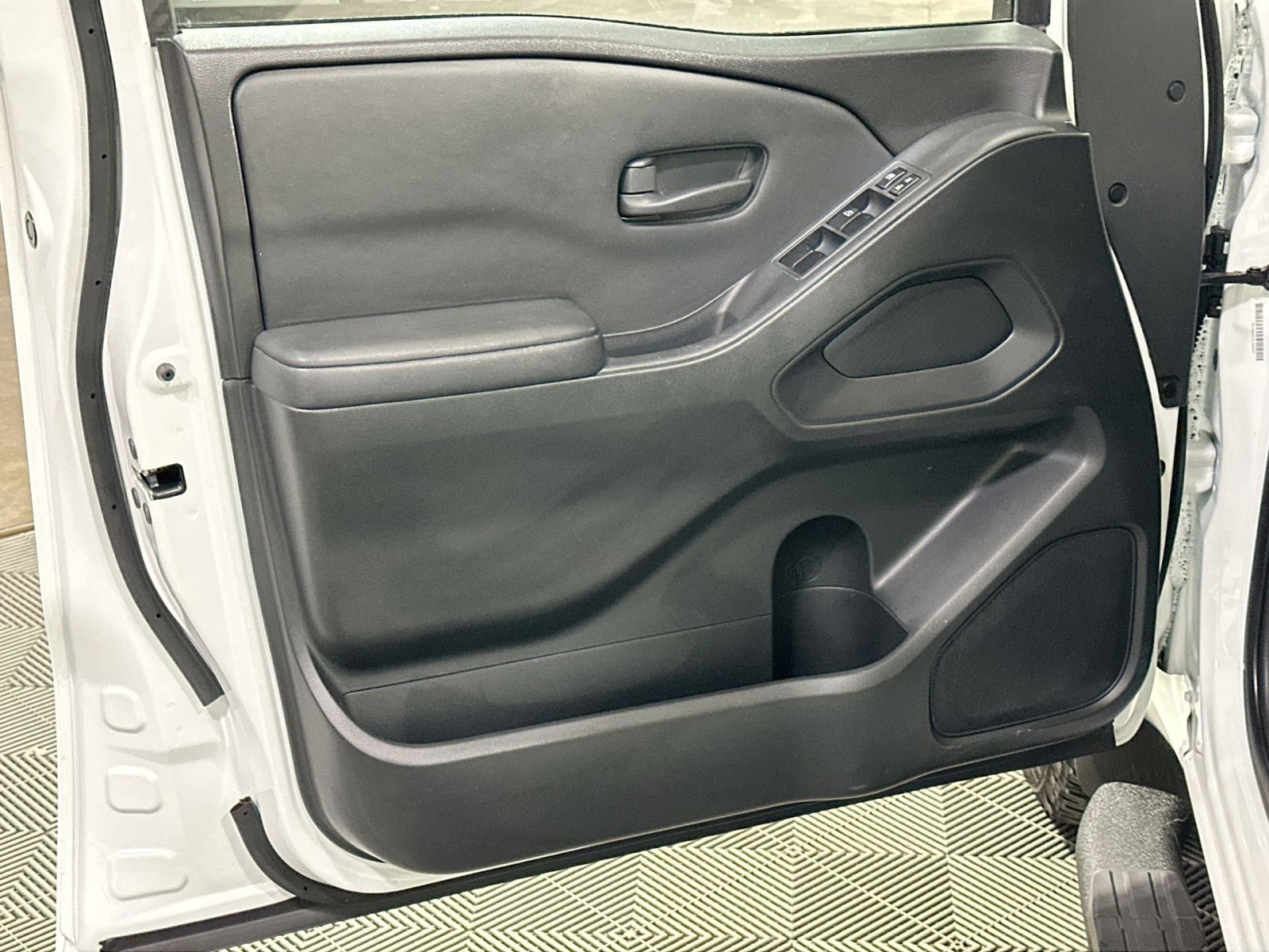 Used 2023 Nissan Frontier S w/ Technology Package image 15