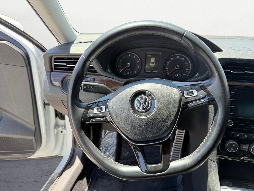 Used 2020 Volkswagen Passat 2.0T SEL FWD image 12