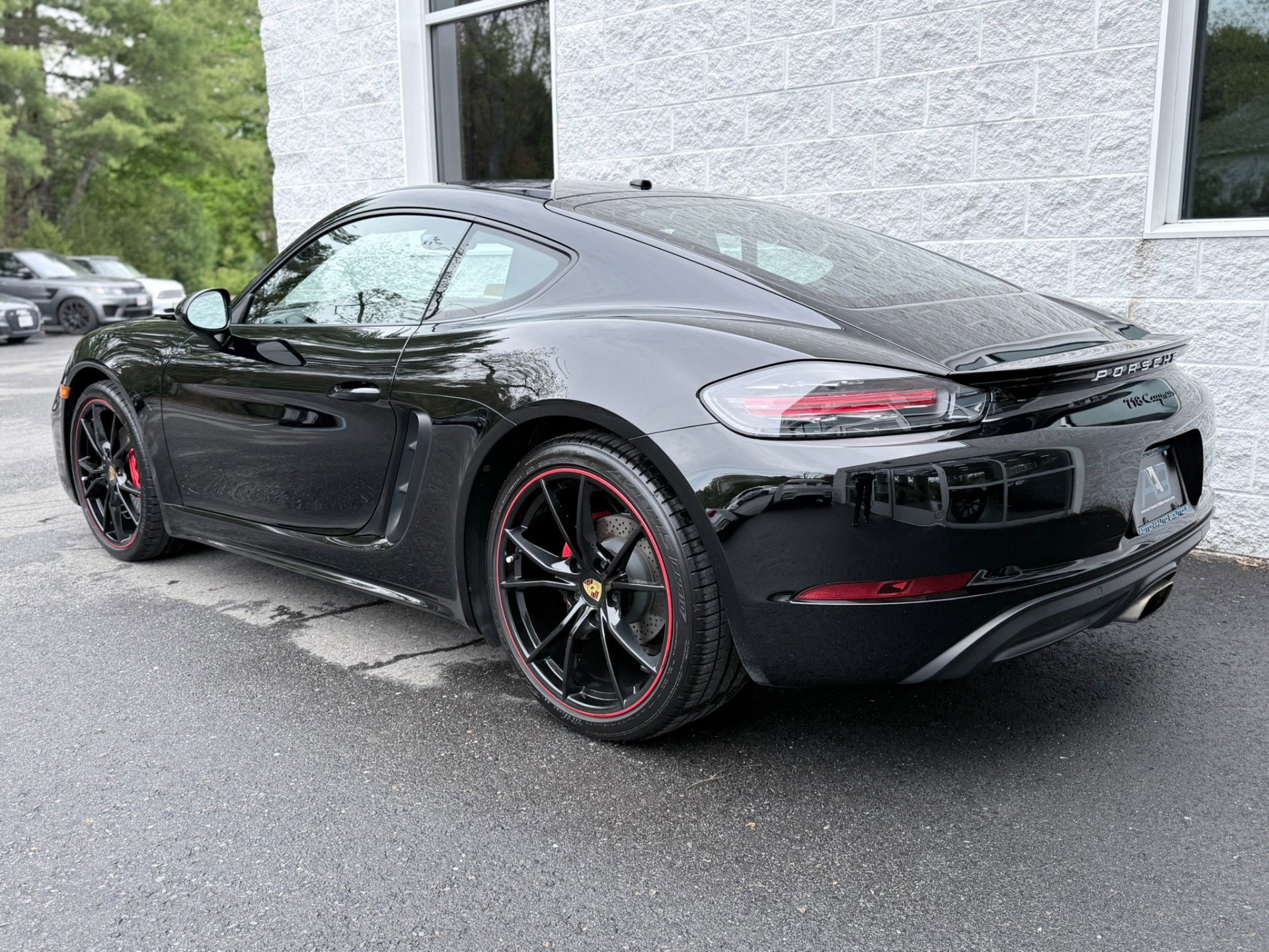 Used 2018 Porsche 718 Cayman RWD image 8