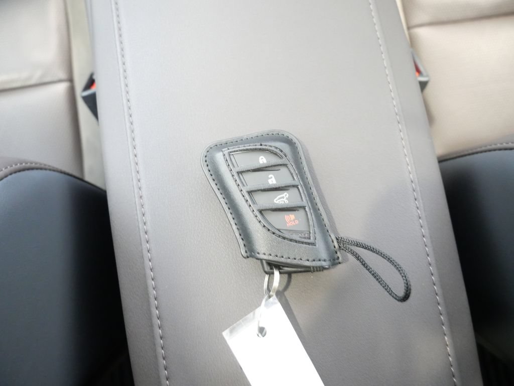 Used 2025 Lexus RX 450h AWD w/ Convenience Package image 35