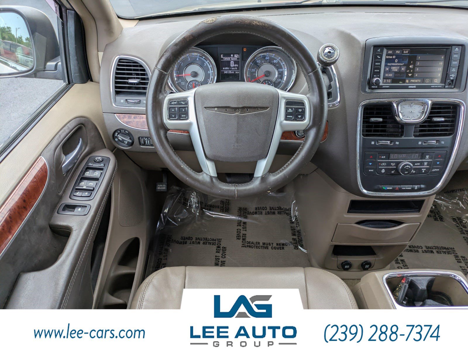 Used 2014 Chrysler Town & Country Touring w/ Driver Convenience Group FWD image 15