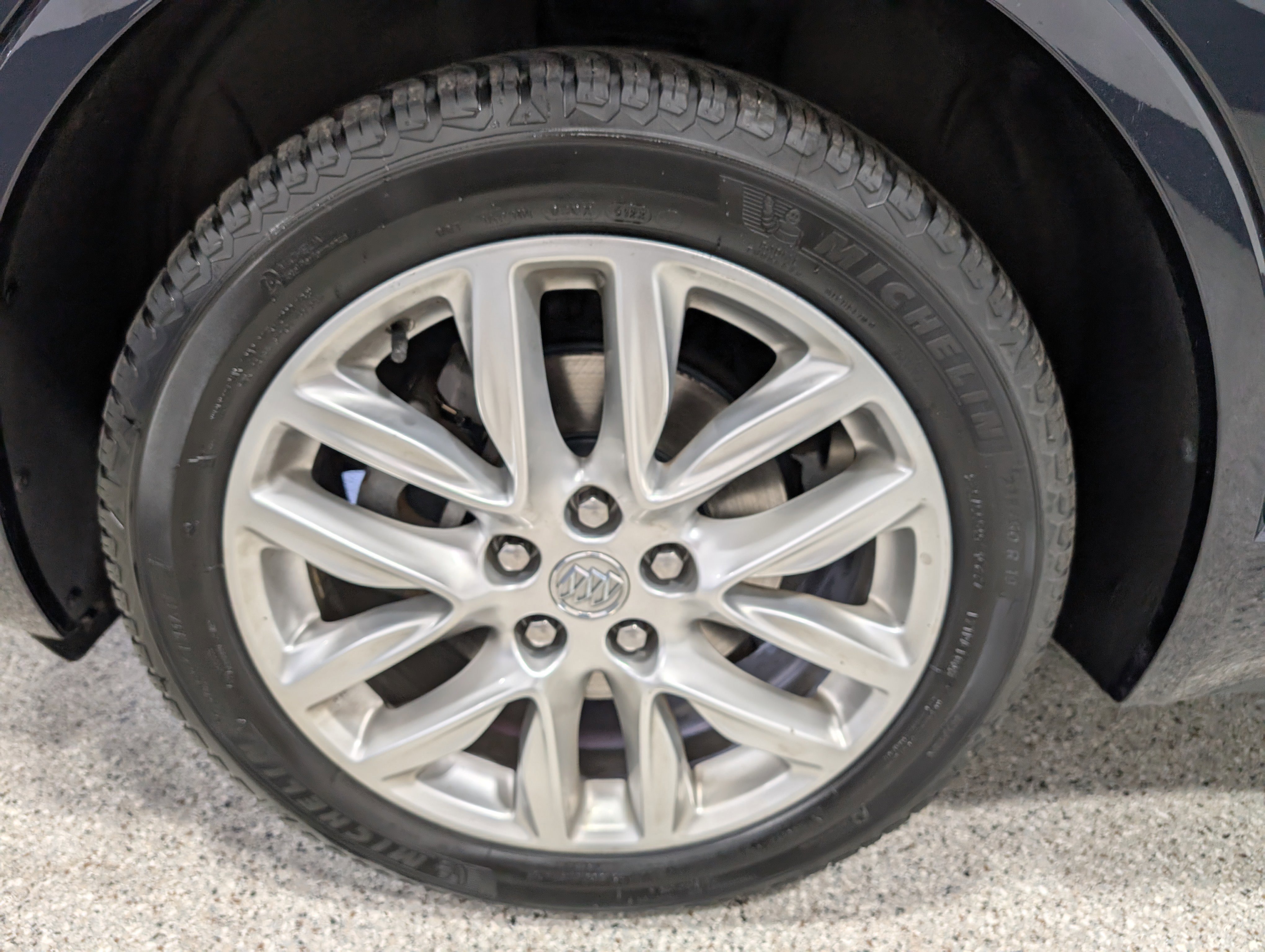 Used 2020 Buick Envision Premium w/ Driver Confidence Package image 9