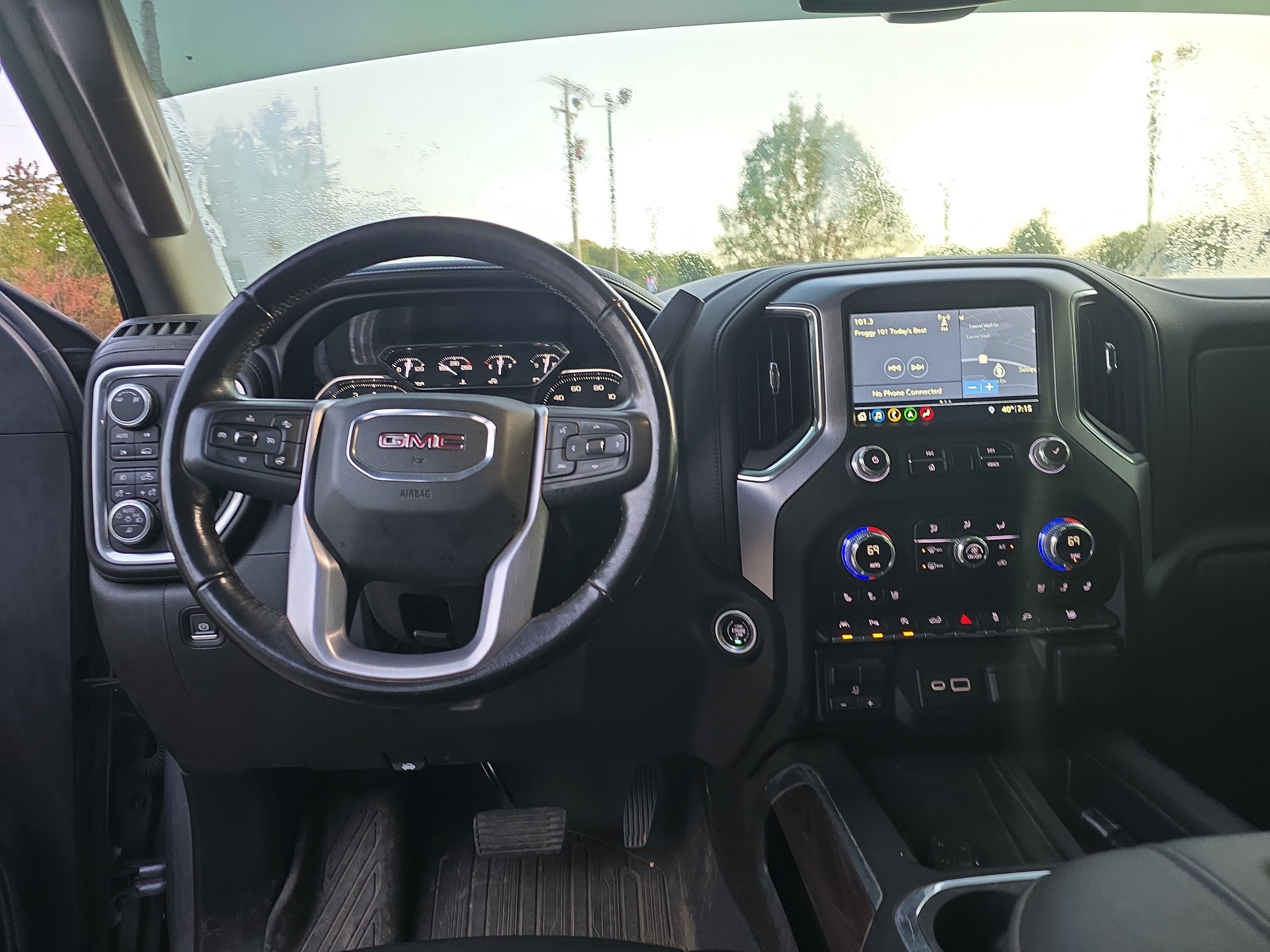 Used 2019 GMC Sierra 1500 SLT w/ SLT Premium Plus Package AWD/4WD image 17