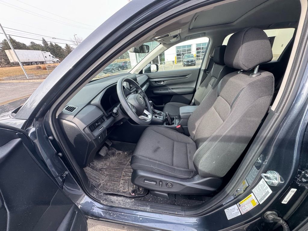 Used 2024 Honda CR-V EX image 3