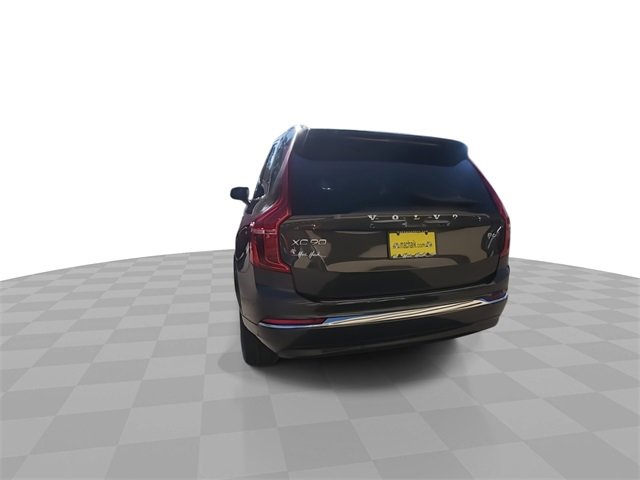 Used 2024 Volvo XC90 B6 Ultimate w/ Protection Package Premier image 7