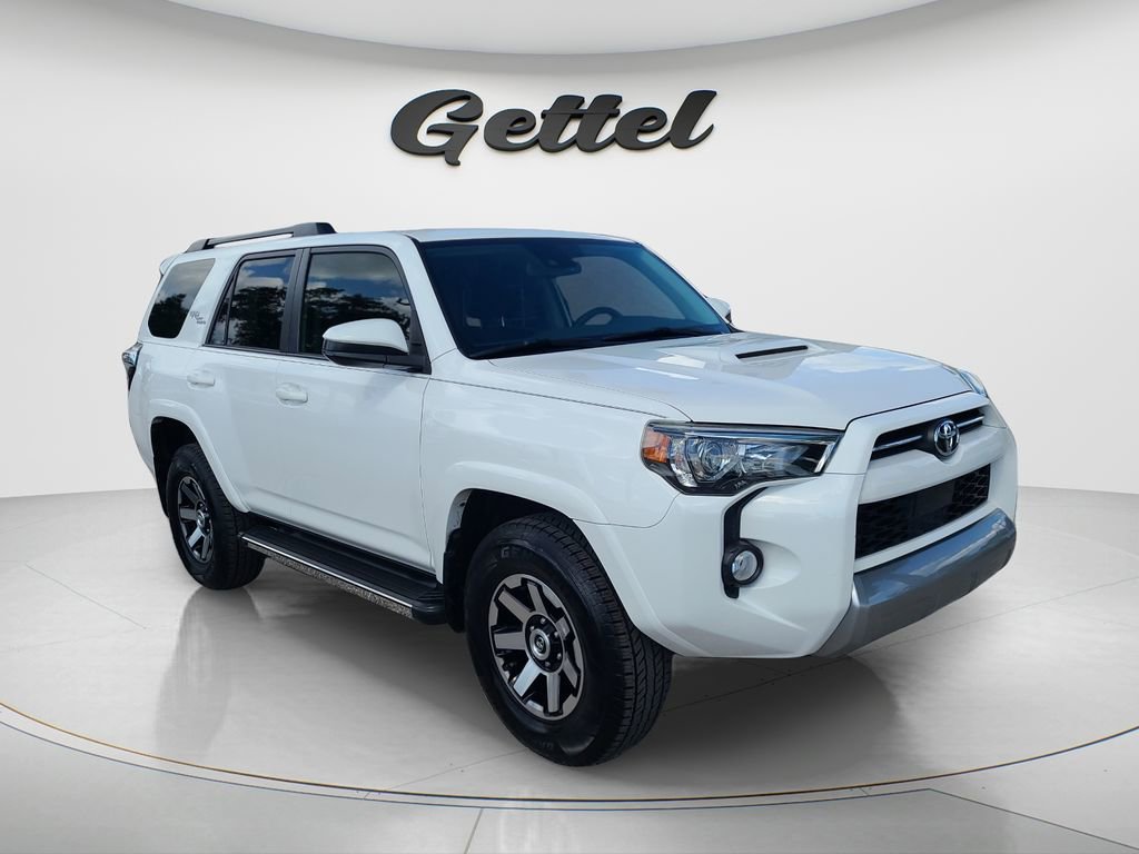 Used 2020 Toyota 4Runner TRD Off-Road image 3