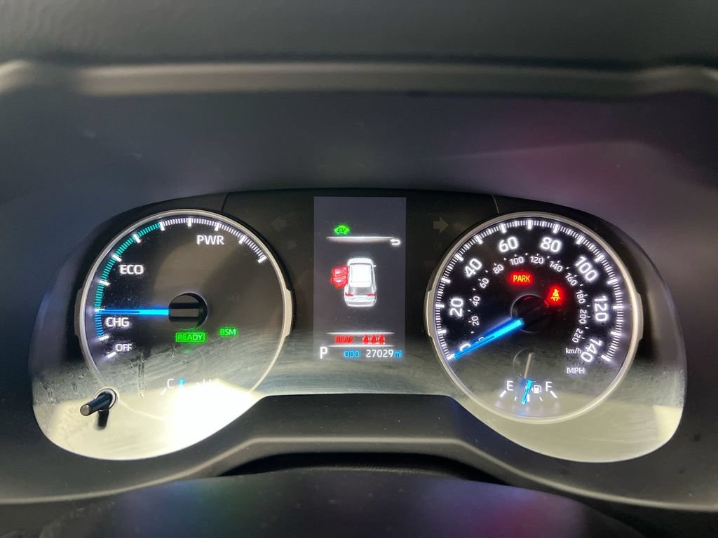 Used 2022 Toyota RAV4 XLE w/ Convenience Package AWD/4WD image 12