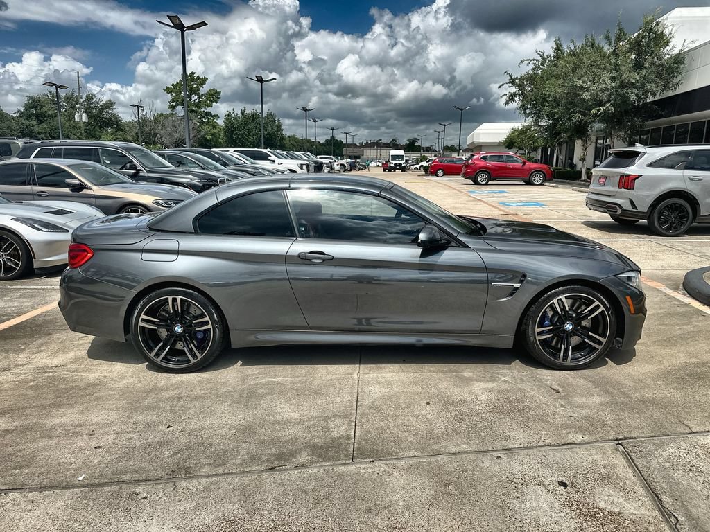 Used 2018 BMW M4 Convertible RWD image 10