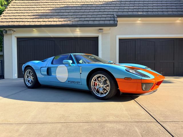 Used 2006 Ford GT RWD image 55