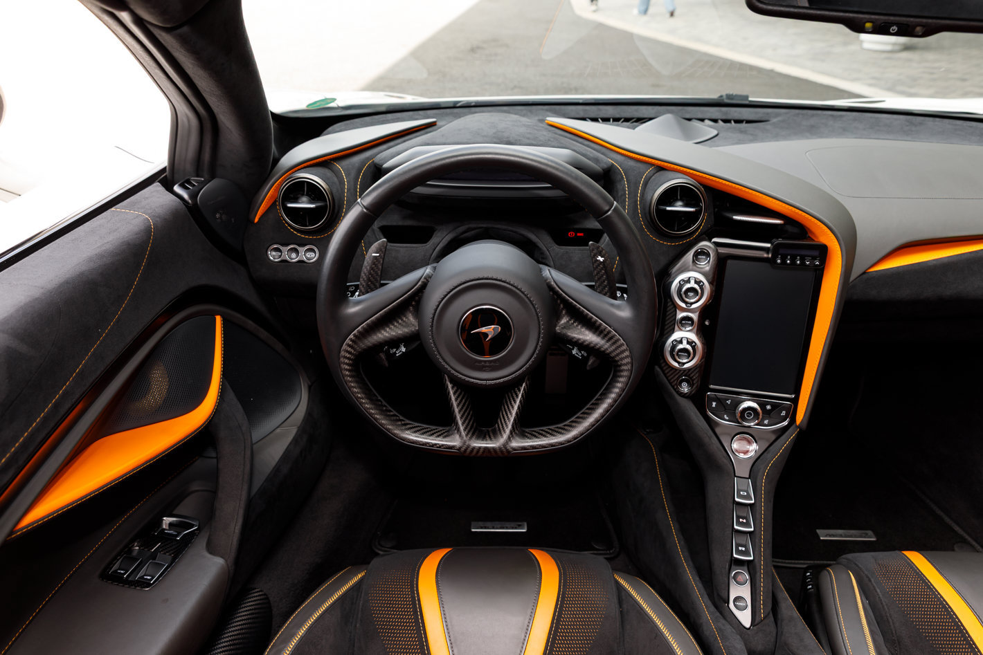 Used 2020 McLaren 720S Performance RWD image 31