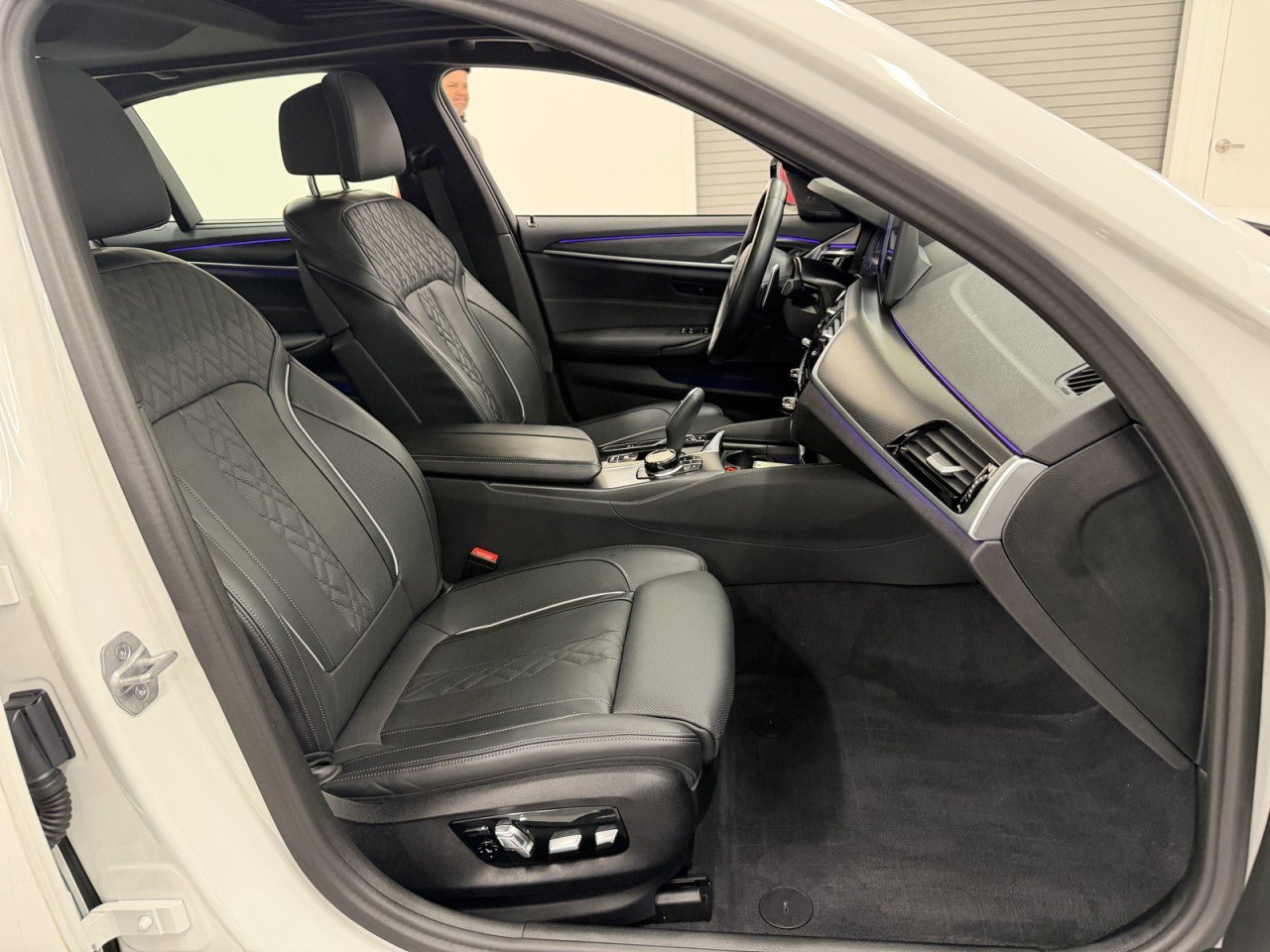 Used 2023 BMW 530i xDrive w/ Executive Package image 50