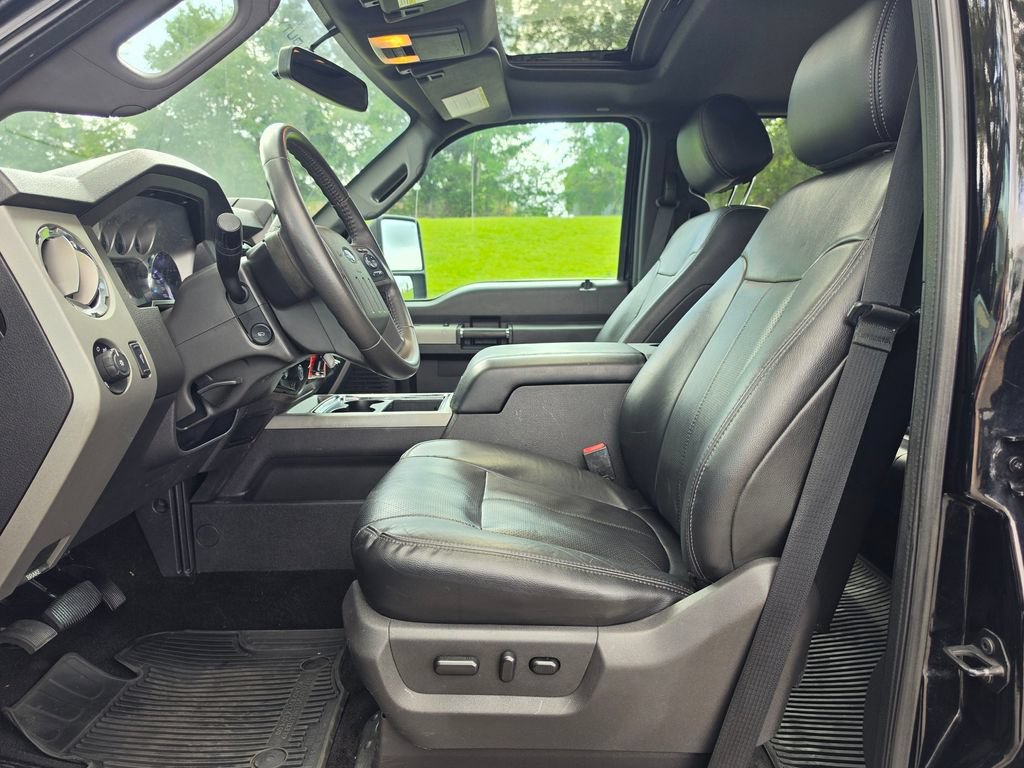 Used 2016 Ford F250 Lariat w/ Lariat Ultimate Package AWD/4WD image 8
