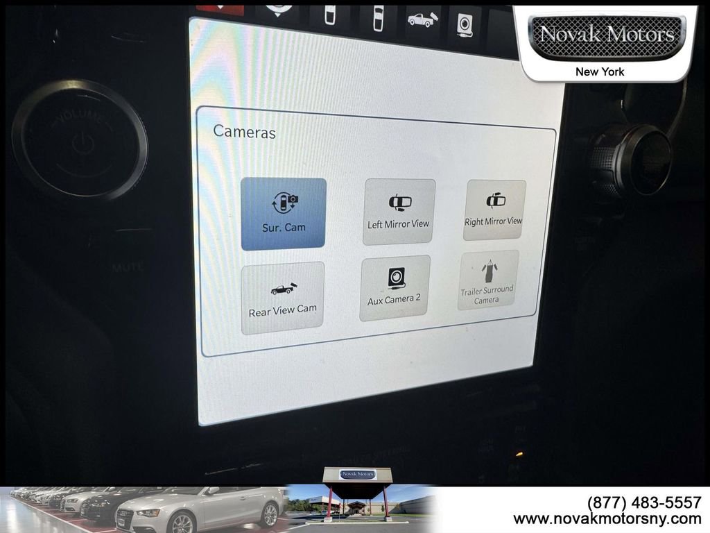 Used 2023 RAM 1500 Laramie AWD/4WD image 23