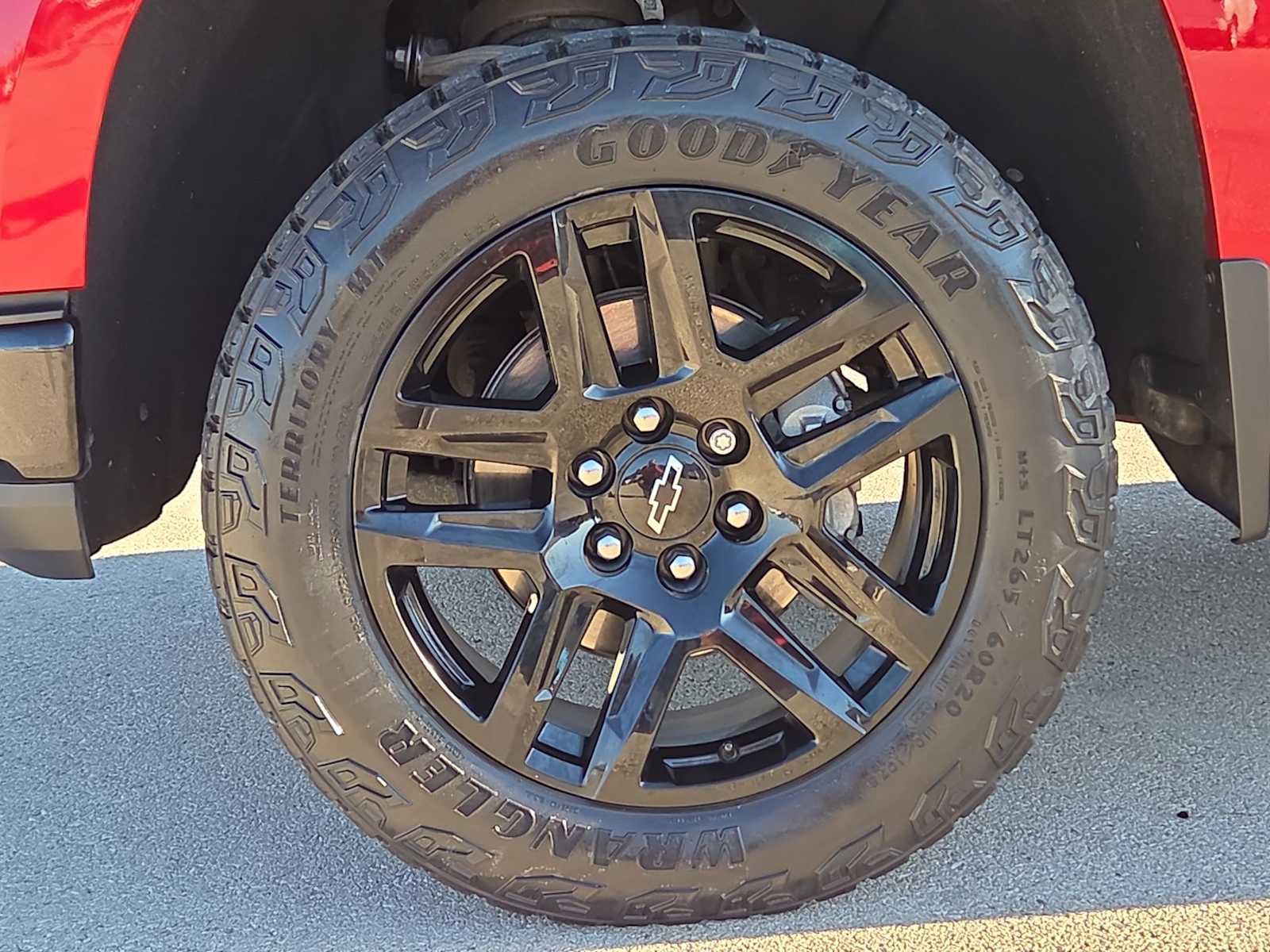 Used 2021 Chevrolet Silverado 1500 LT Trail Boss w/ Bed Protection Package AWD/4WD image 12