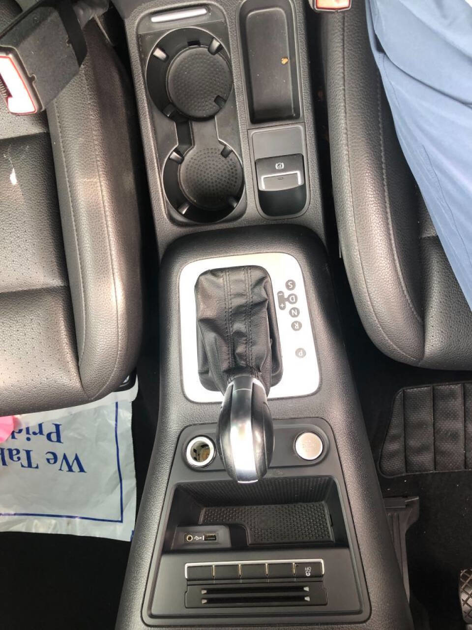 Used 2016 Volkswagen Tiguan SE image 13