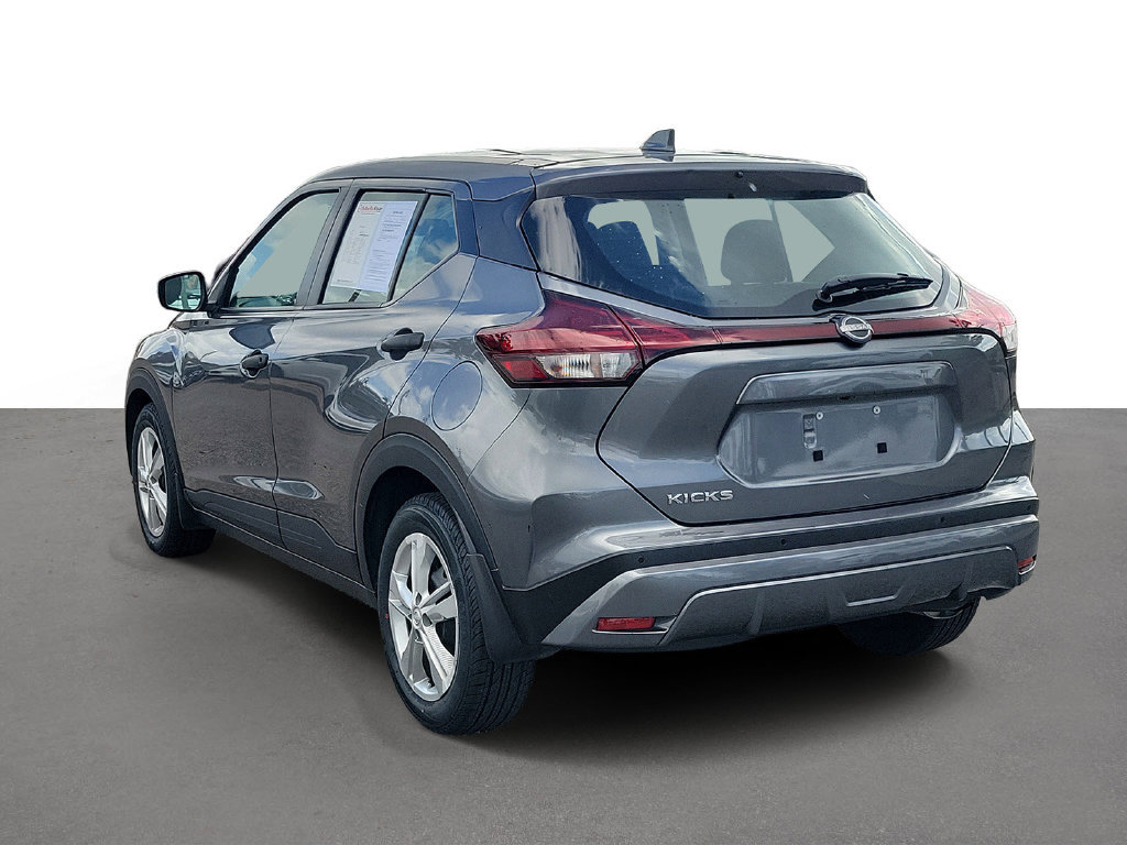 Used 2023 Nissan Kicks S FWD image 4