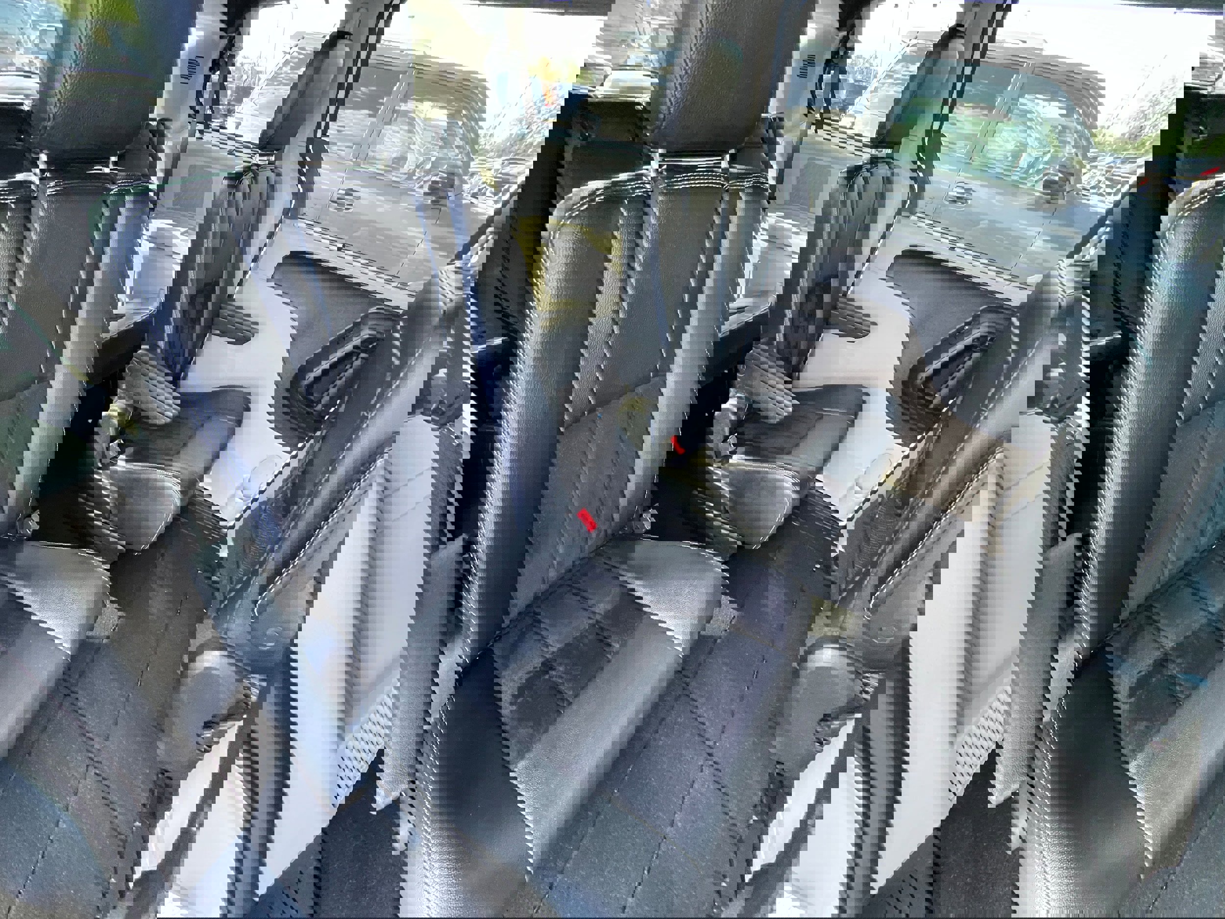 Used 2017 Dodge Grand Caravan SXT w/ Driver Convenience Group image 24