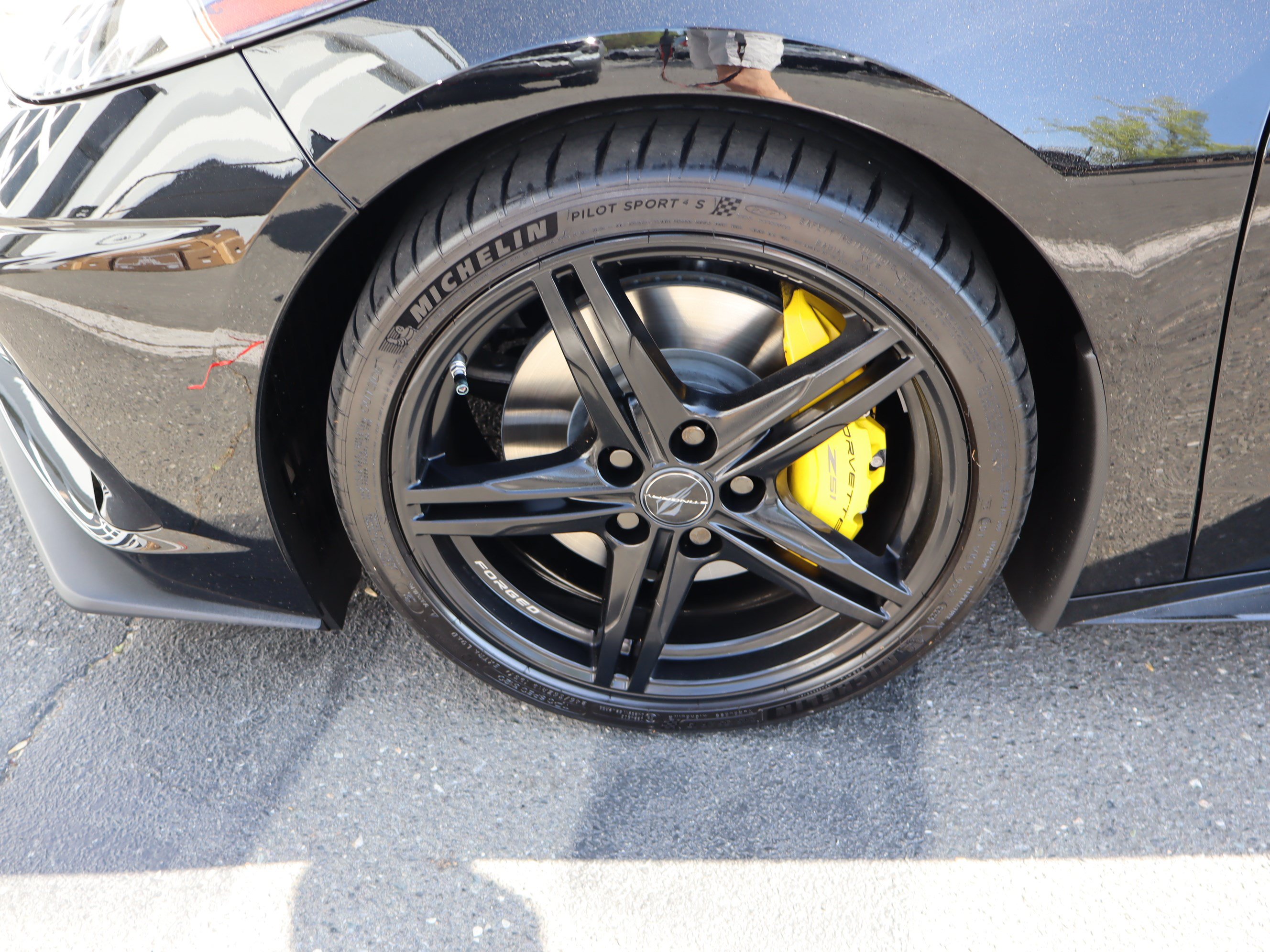 Used 2026 Chevrolet Corvette Stingray Preferred Cpe w/ Z51 Performance Package RWD image 37