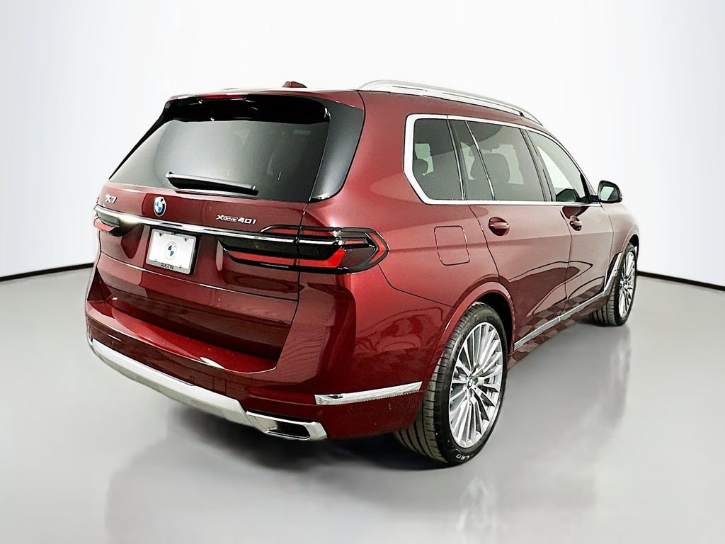 Used 2025 BMW X7 xDrive40i image 5