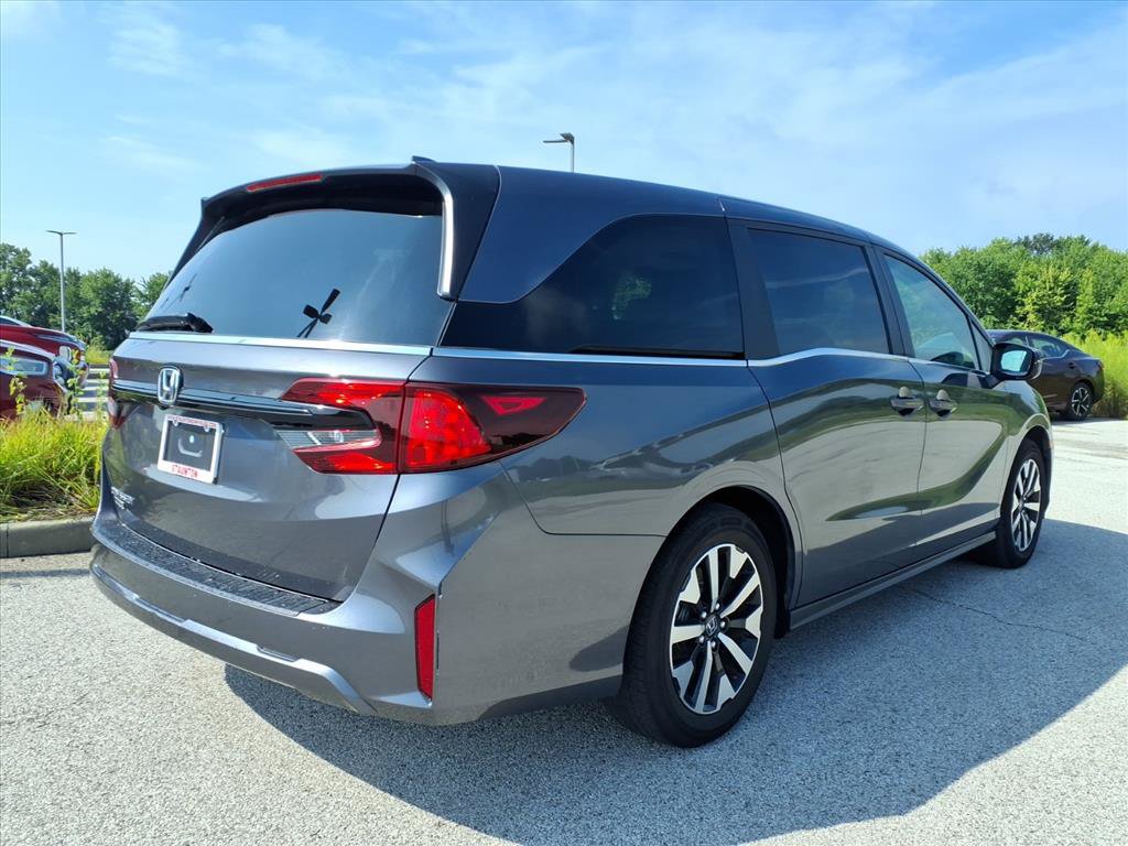 Used 2025 Honda Odyssey EX-L image 3