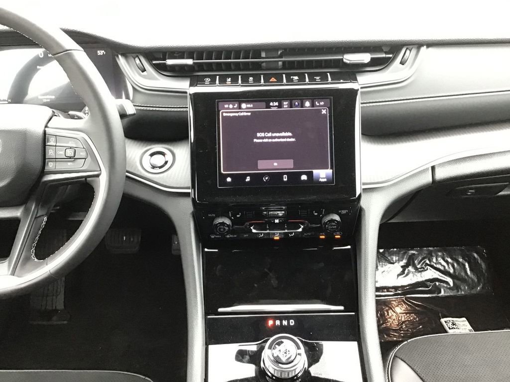 New 2025 Jeep Grand Cherokee L Laredo w/ Trailer Tow Package image 14