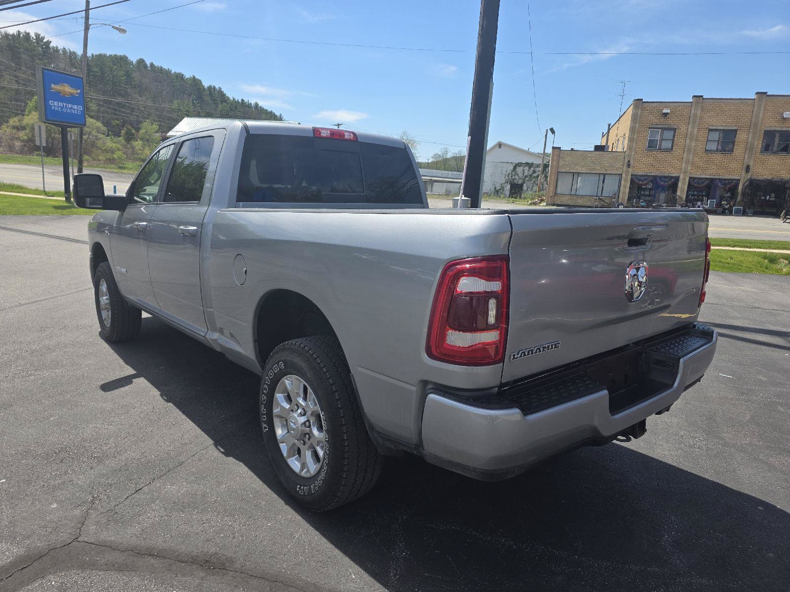 Used 2024 RAM 2500 Laramie w/ Safety Group AWD/4WD image 5