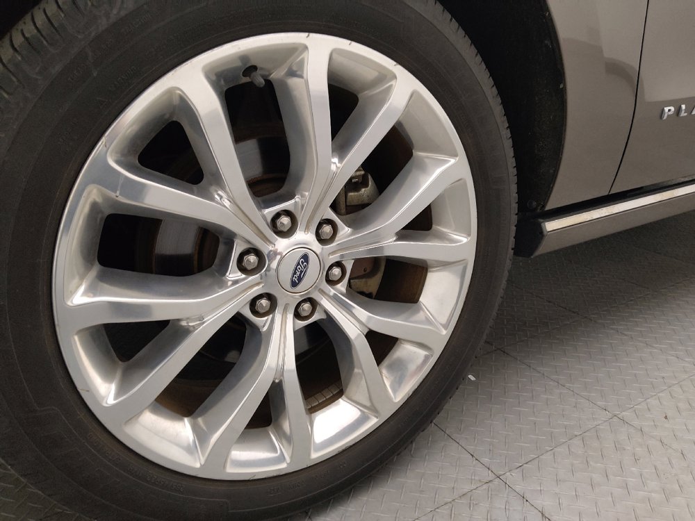 Used 2018 Ford Expedition Max Platinum RWD image 31