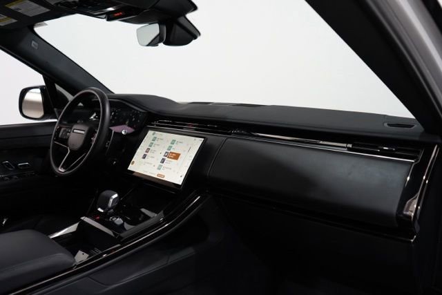 Used 2024 Land Rover Range Rover Sport Dynamic SE image 17