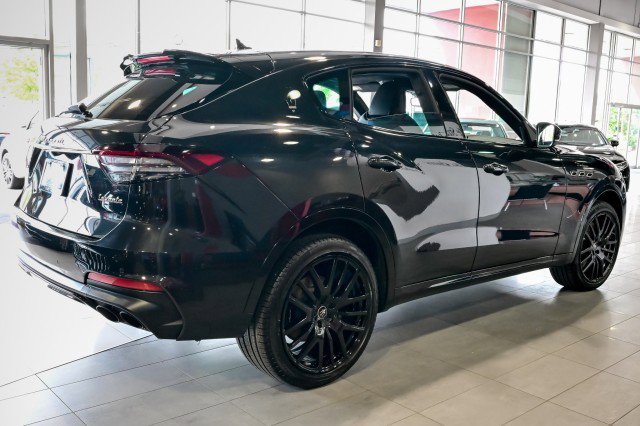 Used 2022 Maserati Levante Modena AWD/4WD image 5