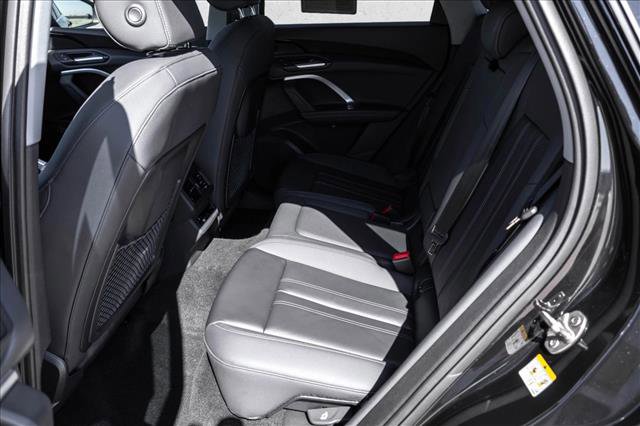 Certified 2025 Audi Q5 Premium w/ Convenience Package image 19