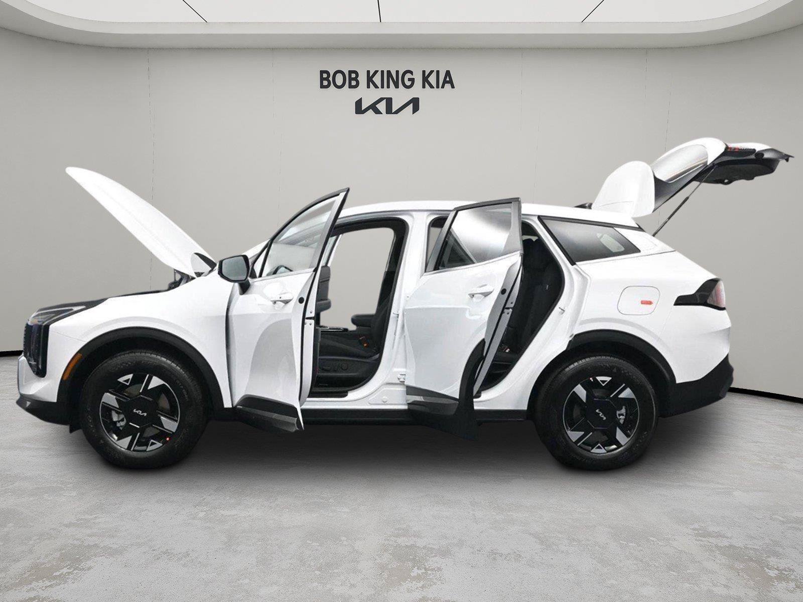 New 2026 Kia Sportage LX w/ LX Convenience Package AWD/4WD image 3
