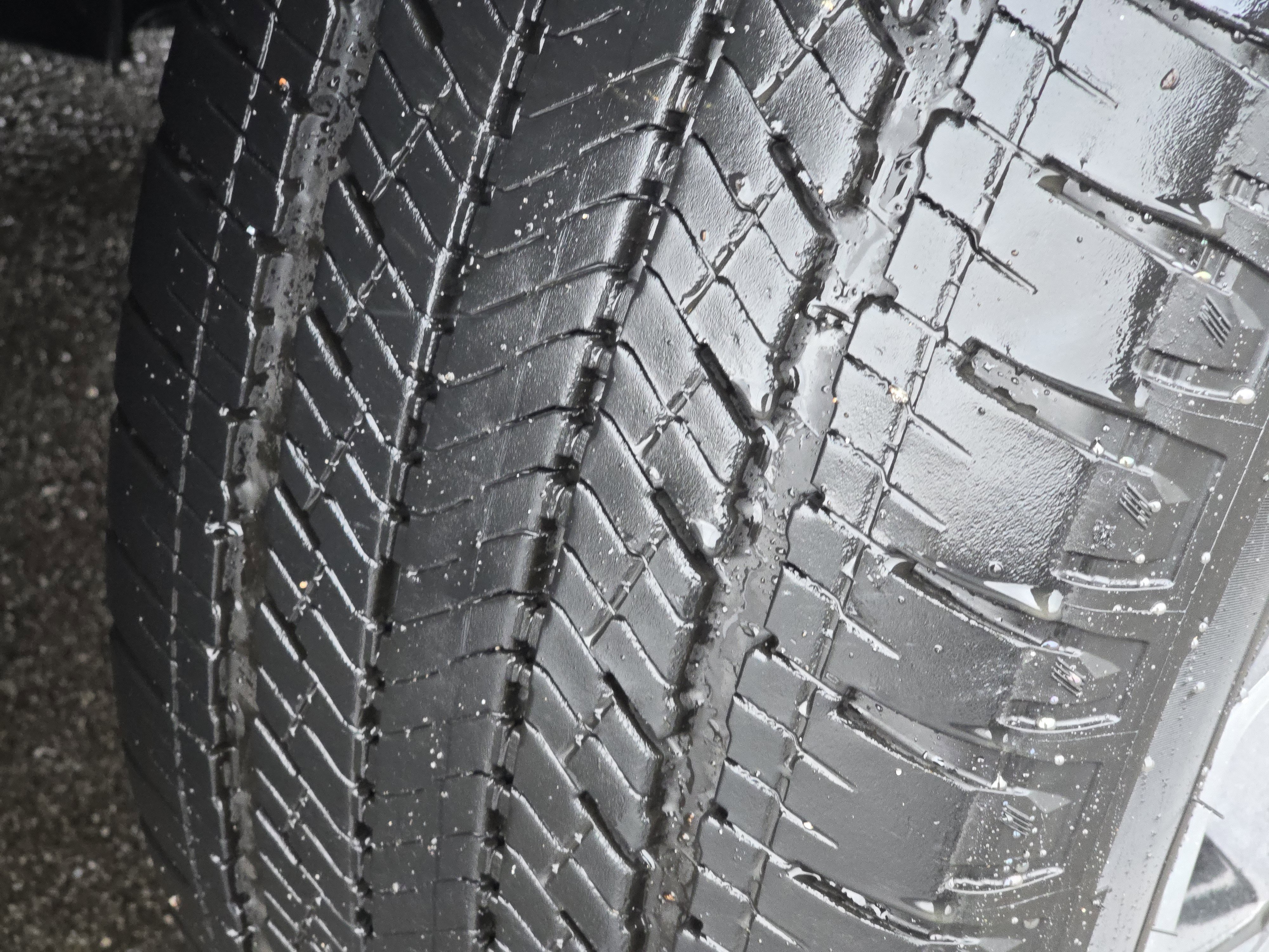 Used 2024 Chevrolet Silverado EV RST image 16