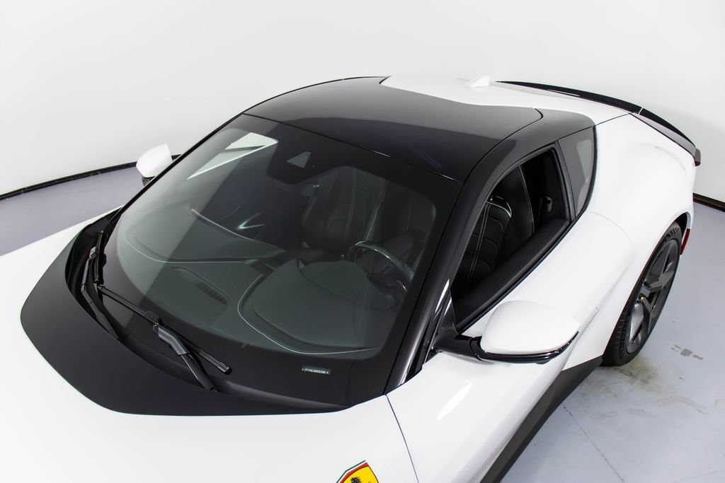 Certified 2025 Ferrari 12Cilindri image 32